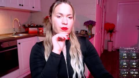Snapshot of vip_juicy chatting on March 10, 3:09 pm VelvettTime online show from March 10, 3:09 pm