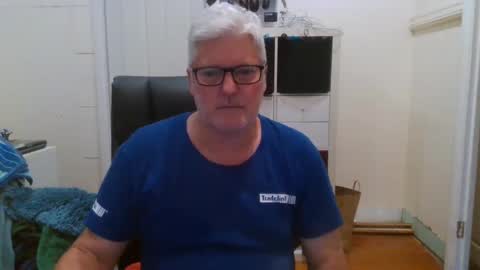 viper654321 online show from March 4, 8:02 am