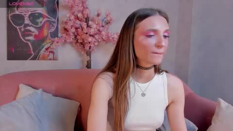 Snapshot of virdjinia_green chatting on September 10, 2:29 pm Virdjinia online show from September 10, 2:29 pm