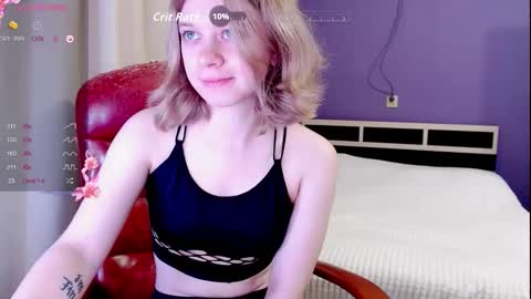 Snapshot of virgilily chatting on September 24, 10:49 pm Lily online show from September 24, 10:49 pm