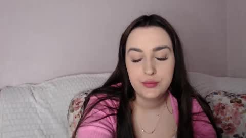 Snapshot of vitalina_freedom chatting on March 7, 5:17 pm Vitalina online show from March 7, 5:17 pm