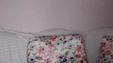 Snapshot of vitalina_freedom chatting on March 2, 5:14 pm Vitalina online show from March 2, 5:14 pm