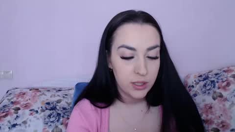 Snapshot of vitalina_freedom chatting on February 17, 12:05 pm Vitalina online show from February 17, 12:05 pm