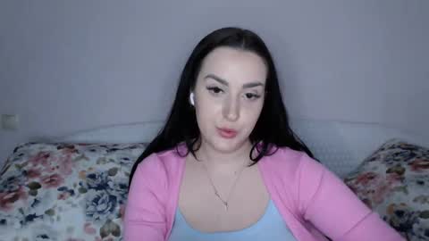 Snapshot of vitalina_freedom chatting on February 8, 4:14 pm Vitalina online show from February 8, 4:14 pm