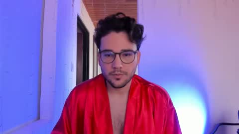 Vito Ferrer online show from January 10, 11:59 am