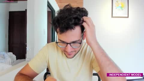 Vito Ferrer online show from September 20, 3:59 pm