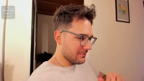 Vito Ferrer online show from September 29, 11:15 pm