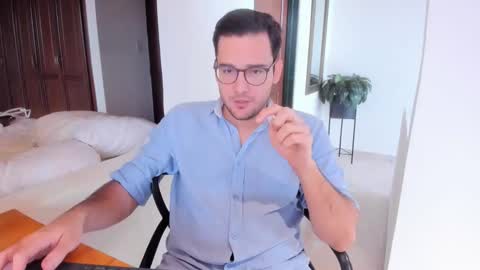 Vito Ferrer online show from November 9, 2:09 pm