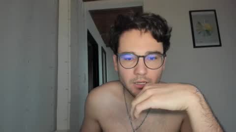 Vito Ferrer online show from February 13, 11:57 am