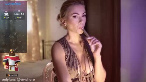 Snapshot of viv_milf chatting on October 27, 6:57 am Vivian is here online show from October 27, 6:57 am