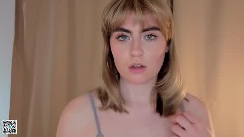 Melissa online show from October 7, 6:37 pm