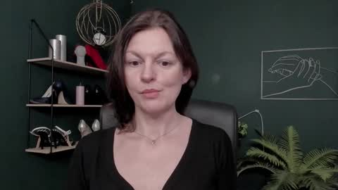 Vivian online show from January 13, 7:27 am