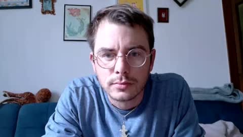 Viv online show from February 12, 9:10 am