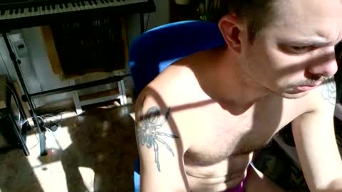 Viv online show from October 6, 12:01 pm