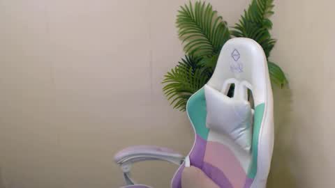 Vivien online show from February 18, 9:53 pm