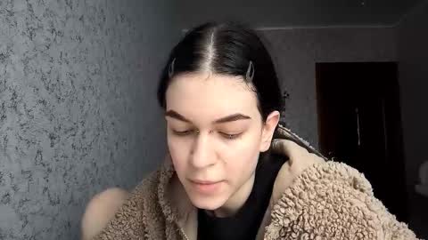 Snapshot of viviennebuiles chatting on October 20, 1:05 pm Alexa online show from October 20, 1:05 pm