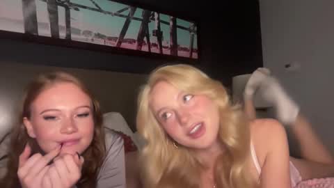 Victoria online show from November 15, 3:19 am