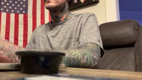 Snapshot of vj48826 chatting on October 27, 6:13 am VJ online show from October 27, 6:13 am