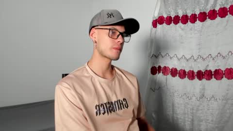 Vlad online show from April 3, 3:46 am