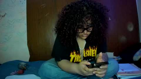 ASHLEY independent model online show from March 4, 5:42 am