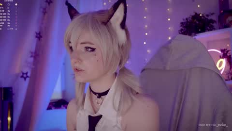 vronnier online show from September 18, 4:00 pm