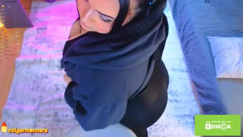 Ada online show from October 9, 9:15 am