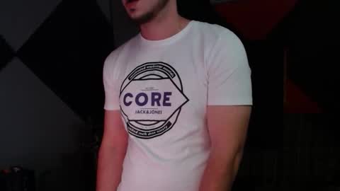 w33dgvy online show from April 4, 11:12 pm