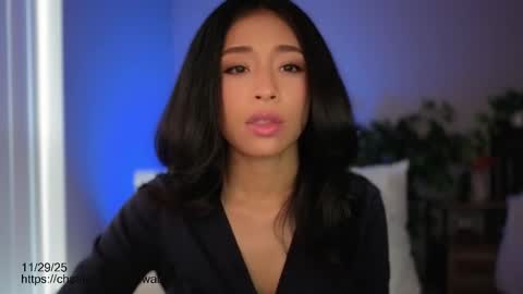 Jen online show from November 29, 9:22 pm