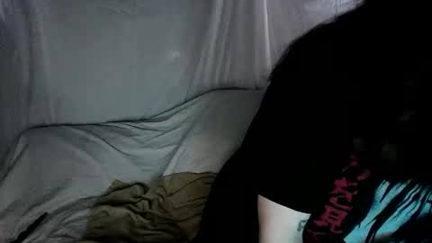 Snapshot of wacky_weirdo chatting on December 1, 11:18 pm Rose online show from December 1, 11:18 pm