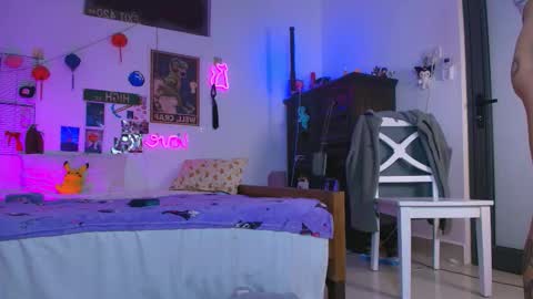 Snapshot of waifu_exe chatting on September 11, 5:52 am Waifu exe online show from September 11, 5:52 am