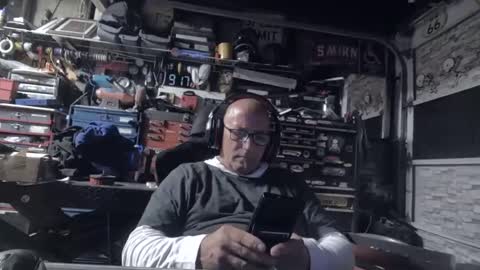 wakesblowinclouds online show from March 8, 12:31 pm