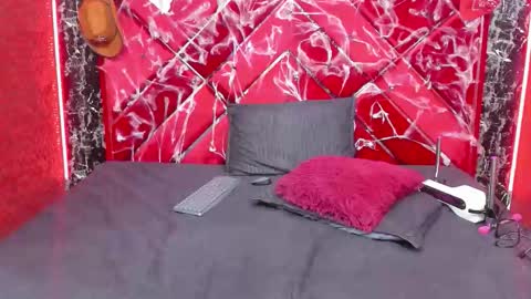 waleska   online show from October 23, 12:39 pm