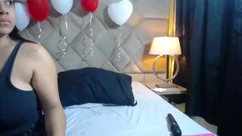 Snapshot of wanda_ember chatting on September 23, 9:58 am Wanda and Ember online show from September 23, 9:58 am