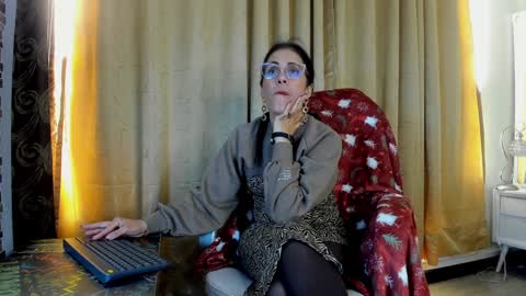 Wanda online show from February 6, 10:53 pm