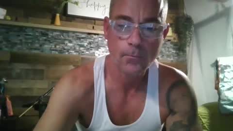 Snapshot of wantmymantofukme chatting on October 7, 7:04 am wantmymantofukme online show from October 7, 7:04 am