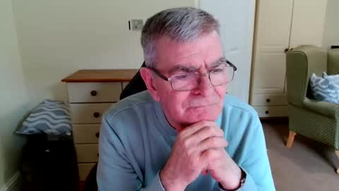 wanttobefree22 online show from October 17, 1:26 pm