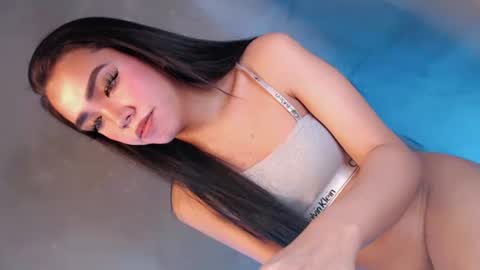 Snapshot of water_lily28 chatting on September 27, 6:55 am Isla Fox online show from September 27, 6:55 am