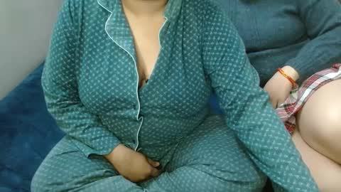 Snapshot of we_are_indian chatting on January 4, 6:52 am khushiwife kabirhubby kavyasexy gf online show from January 4, 6:52 am