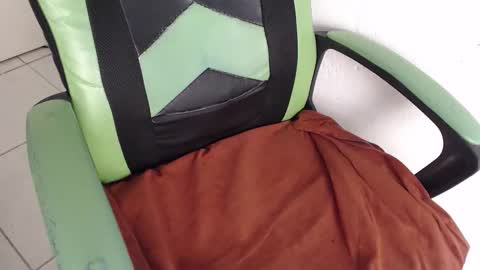 Trixie 3 online show from January 13, 2:03 pm