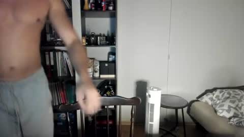wee_willy_winky online show from June 13, 10:42 pm