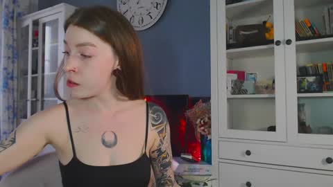  moon  online show from March 12, 1:19 pm