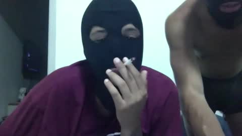 weedcouple20031994 online show from March 6, 1:37 am