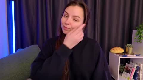 Weird Bird online show from March 21, 3:12 am