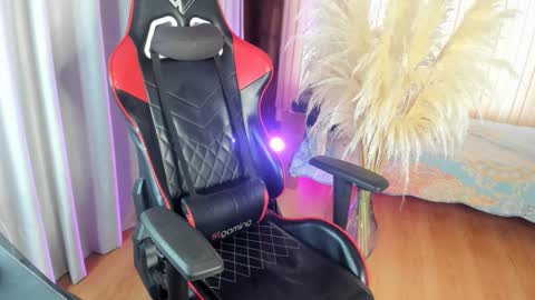 Alexa I love to make a Mess in public and do Crazy on pvt online show from February 27, 3:04 pm