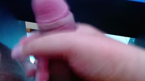 wellingtont online show from April 19, 10:49 am