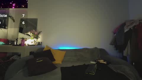 Snapshot of welliza chatting on February 13, 2:34 am Liza online show from February 13, 2:34 am