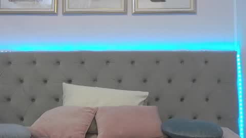 Snapshot of wendymay chatting on September 22, 8:07 am Wendy online show from September 22, 8:07 am