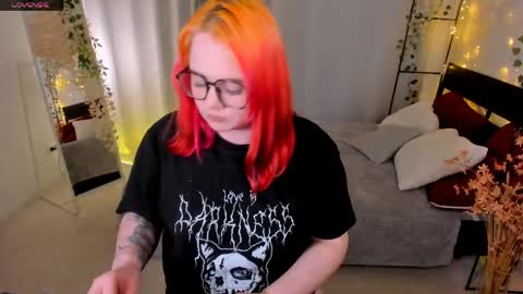 wendyycandy online show from April 16, 2:50 pm