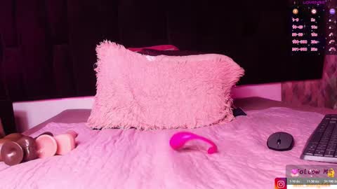 WEN SHENG online show from November 8, 7:50 pm