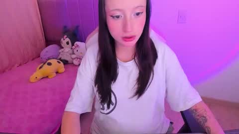 Wenstacie INDEPENDENT MODEL online show from December 1, 12:19 am